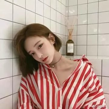笼中女